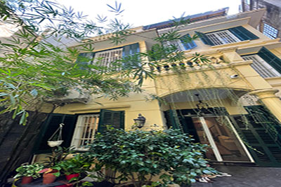 Bán biệt thự đường Yên Phụ, Tây Hồ, thiết kế độc đáo, sân vườn đẹp