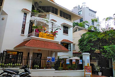 Bán biệt thự quận Tây Hồ, mặt phố Tô Ngọc Vân, căn góc đẹp mặt tiền rộng 