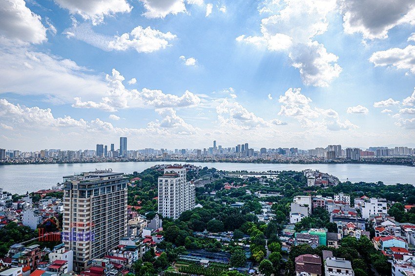 Bán căn hộ 3 phòng ngủ siêu đẹp, view Hồ Tây, tòa D’. Le Roi Soleil 59 Xuân Diệu