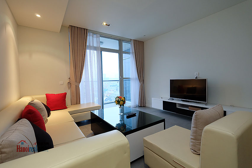 Bán căn hộ cao cấp Watermark 395 Lạc Long Quân, view Hồ Tây, 98m2 đầy đủ đồ