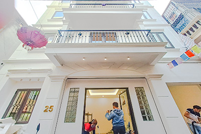 Bán căn nhà 54m x 5 tầng, LÔ GÓC, xây mới, trong ngõ 558 Thụy Khuê