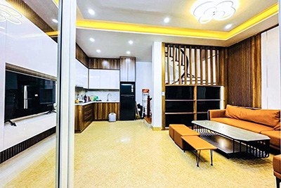 Bán căn nhà đẹp, nội thất xịn, vừa tầm tiền, 35m2 x 6 tầng Phố Xuân La