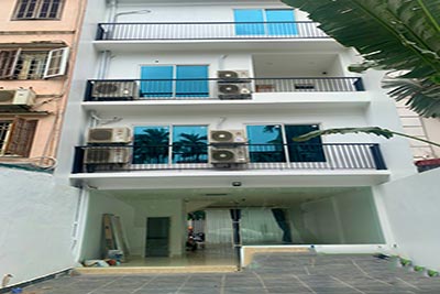 Bán nhà đường Đặng Thai Mai, Tây Hồ, ô tô qua lại, 240m2, có sân sau, cách hồ 5 phút đi bộ