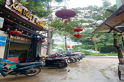 Bán nhà đường Trích Sài, cách 1 nhà là ra Hồ Tây, DT 129m2