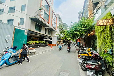 Bán nhà khu vực hiếm nhà bán, mặt Phố Kim Mã Thượng 77m2. x 3 tầng. mặt tiền 5m