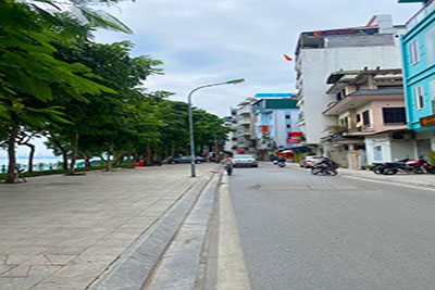 Bán nhà mặt Hồ Tây - 101m2- 2 mặt thoáng phố Nhật Chiêu