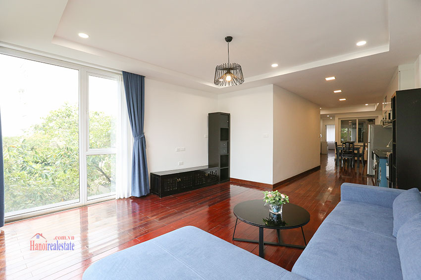 Bán nhà mặt Hồ Tây bán đảo làng Yên Phụ, Tây Hồ 132m2 , MT 6m, xây 6 tầng