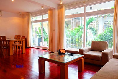 Bán nhà mặt phố Tây Hồ, quận Tây Hồ DT 267m2 căn góc 13m mặt tiền