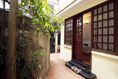 Bán nhà riêng đường Đặng Thai Mai, Tây Hồ, 86m2 x3 tầng thiết kế đẹp