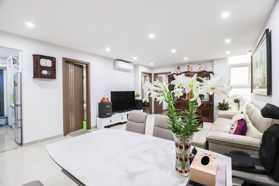 Chủ nhà cần bán gấp căn Hộ L5 Ciputra Hà Nội tầng cao đồ căn bản 