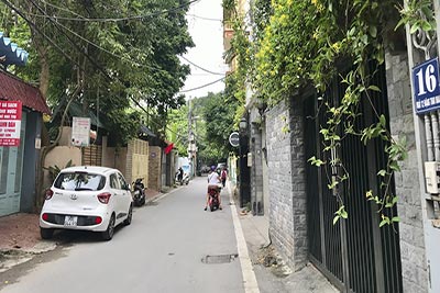 Nhà bán quận Tây Hồ, sân vườn, ngõ ô tô, DT 146m2 cần bán tại Đặng Thai Mai