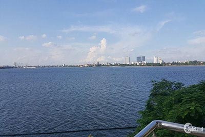 Nhà mặt Hồ Tây, làng Yên Phụ cần bán, 45m2 x 5 tầng thang máy view trọn hồ tây