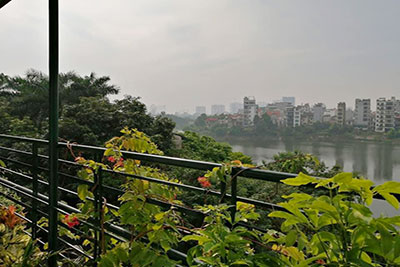 Nhà Tây Hồ - Xuân Diệu, sân vườn đẹp 200m2, MT siêu rộng 10m, oto dừng đỗ